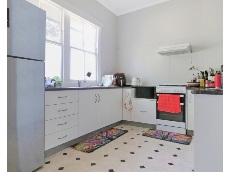 61 Queens Beach Esplanade, Bowen QLD 4805