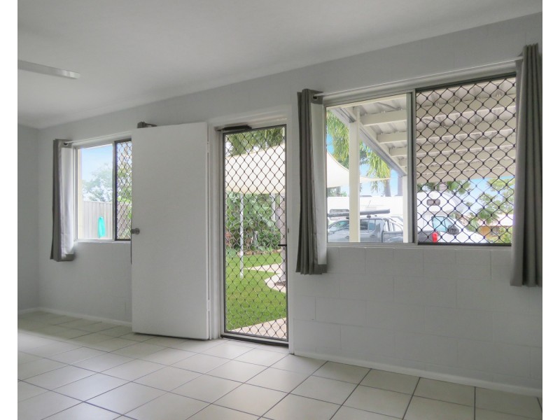 7/41-43 Crofton Street, Bowen QLD 4805