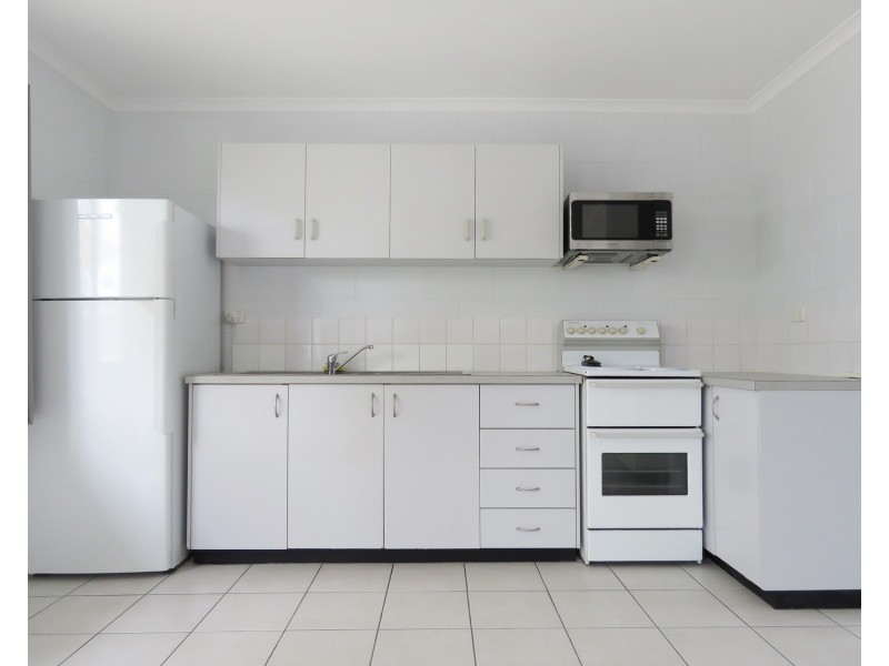 7/41-43 Crofton Street, Bowen QLD 4805