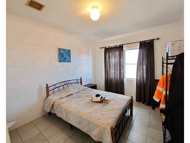 1/12 Poinciana Drive, Bowen QLD 4805