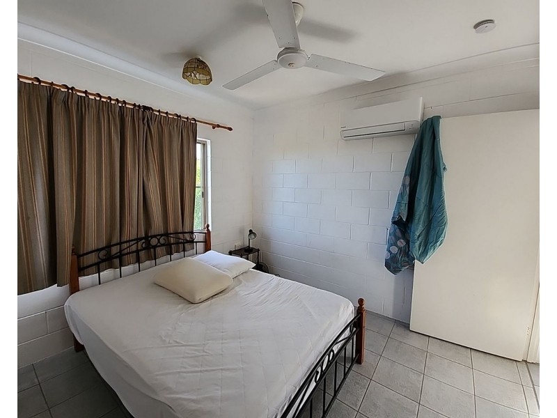 1/12 Poinciana Drive, Bowen QLD 4805