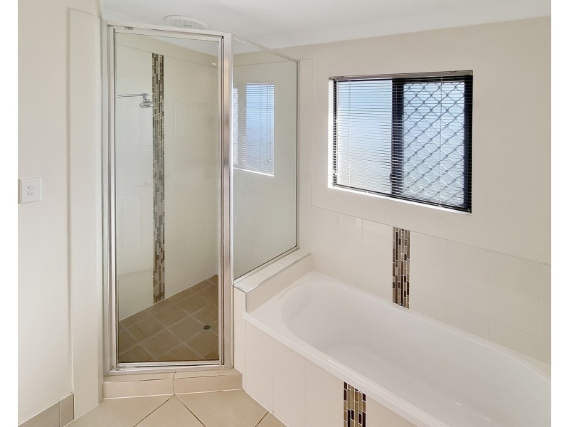 1/136 Soldiers Road, Bowen QLD 4805