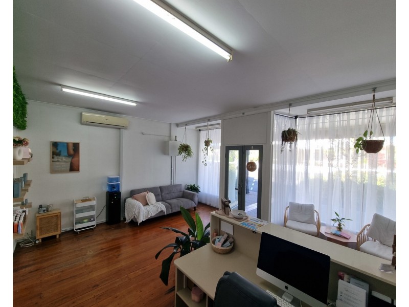30 Herbert Street, Bowen QLD 4805