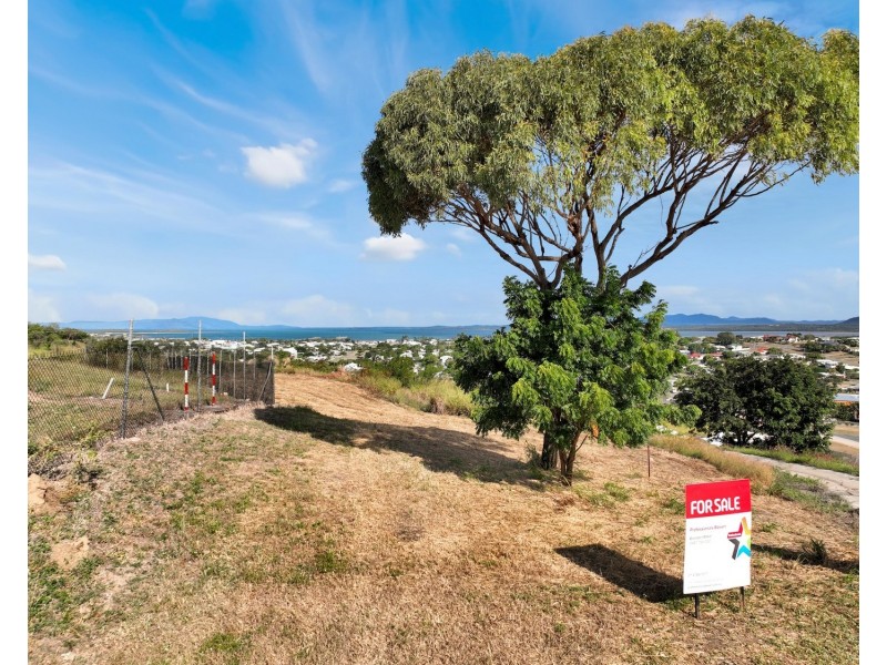 29 Tynwald Avenue, Bowen QLD 4805