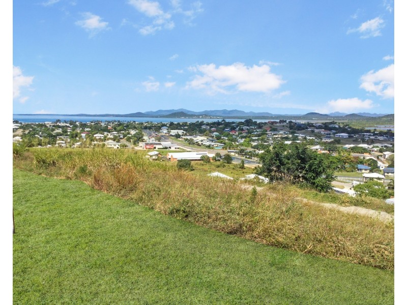 29 Tynwald Avenue, Bowen QLD 4805