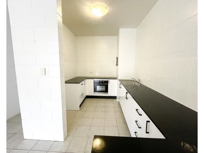 10/89 Horseshoe Bay Road, Bowen QLD 4805