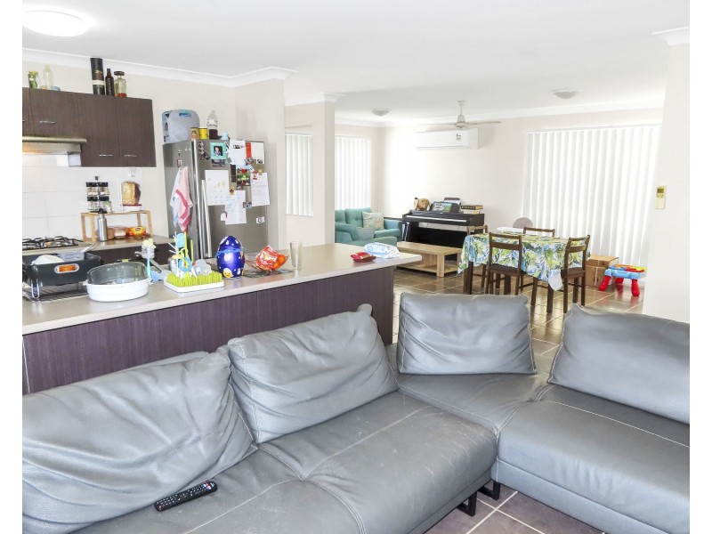 4 Seacove Crescent, Bowen QLD 4805