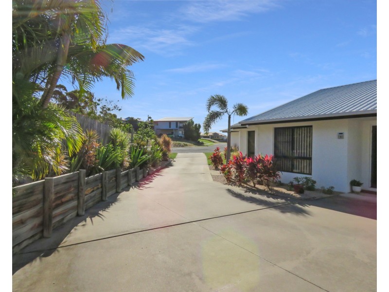 2/2 Allan Place, Bowen QLD 4805