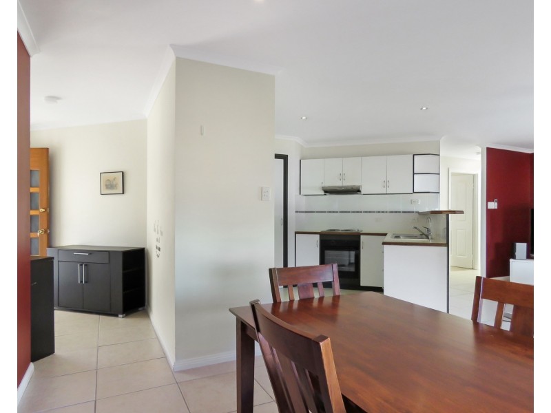 2/2 Allan Place, Bowen QLD 4805
