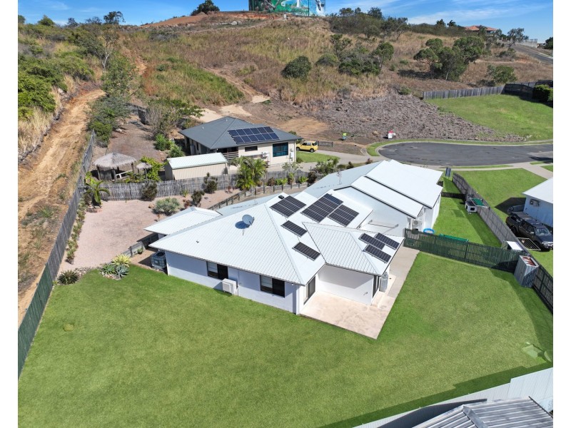 2/2 Allan Place, Bowen QLD 4805
