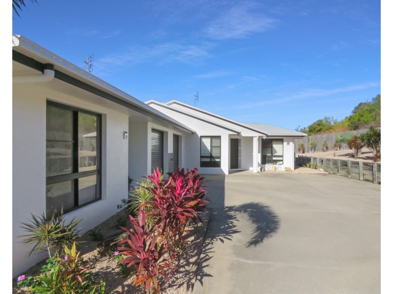 2/2 Allan Place, Bowen QLD 4805