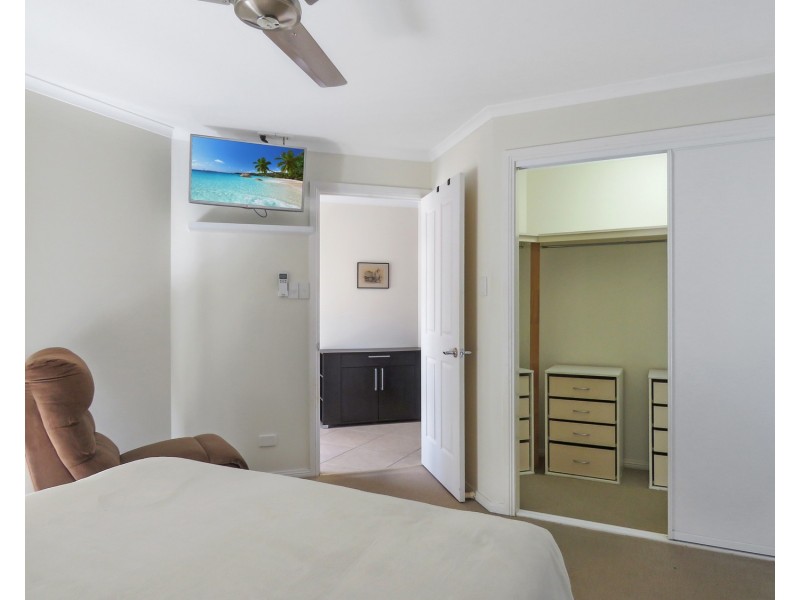 2/2 Allan Place, Bowen QLD 4805