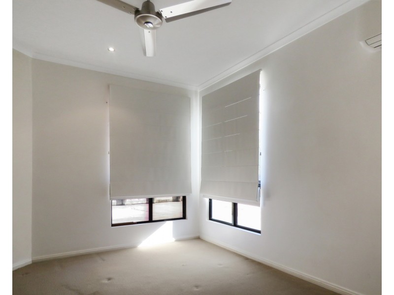 2/2 Allan Place, Bowen QLD 4805
