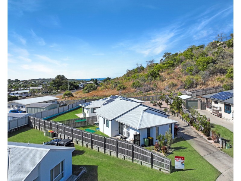 2/2 Allan Place, Bowen QLD 4805