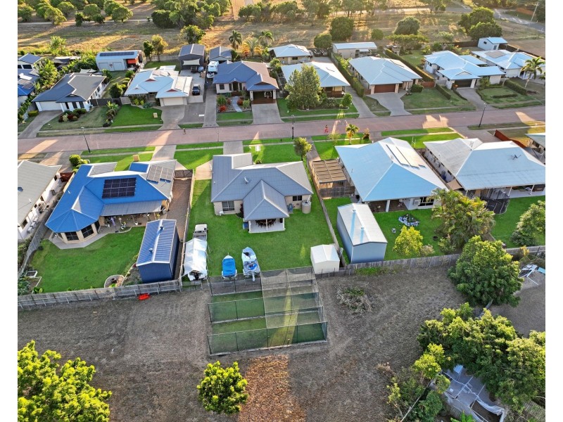 15 Kirkpatrick Court, Bowen QLD 4805
