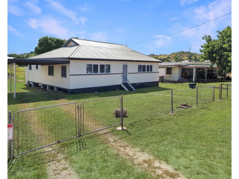 10b Don Street, Bowen QLD 4805