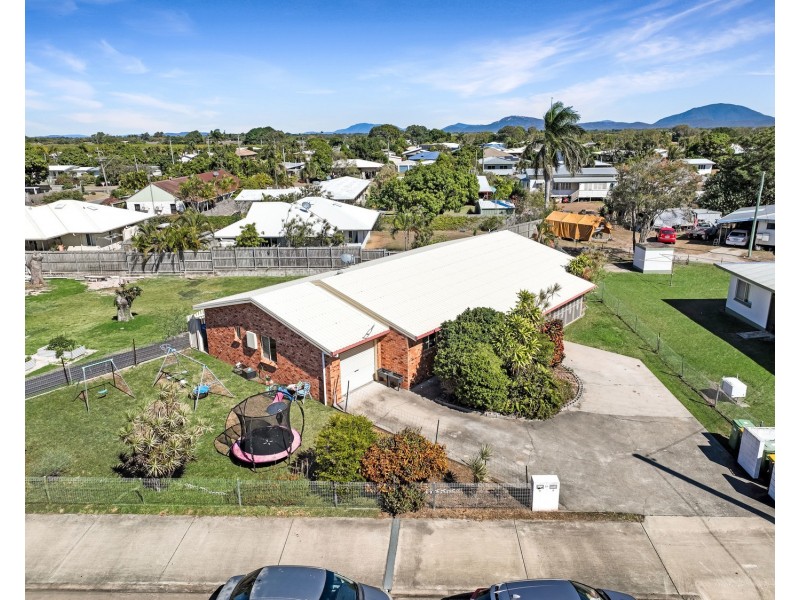 21 Tracey Street, Bowen QLD 4805