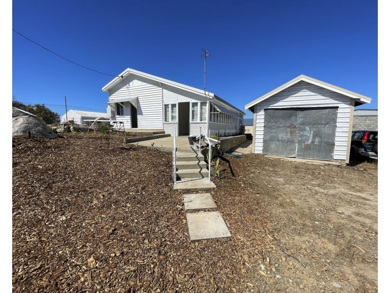 43 Williams Street, Bowen QLD 4805
