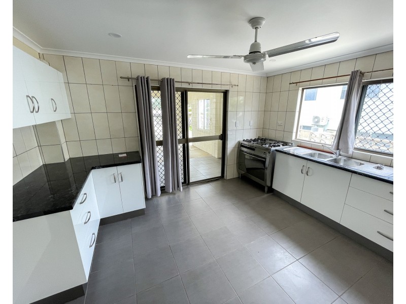 15 Avicennia Street, Bowen QLD 4805