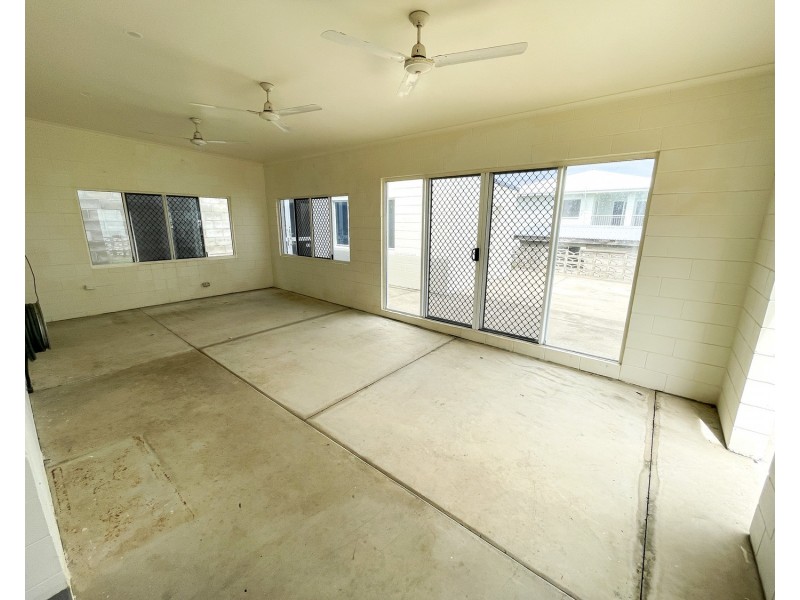 15 Avicennia Street, Bowen QLD 4805