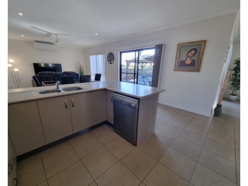 8 Eighth Close, Bowen QLD 4805