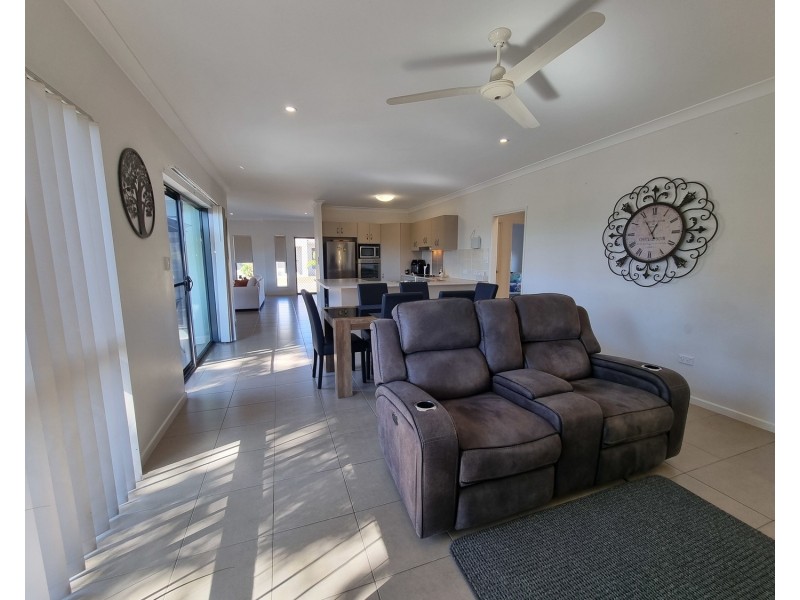 8 Eighth Close, Bowen QLD 4805