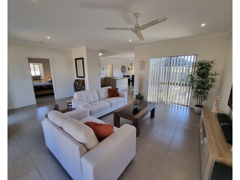 8 Eighth Close, Bowen QLD 4805