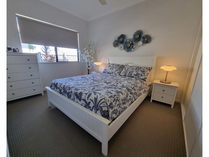 8 Eighth Close, Bowen QLD 4805