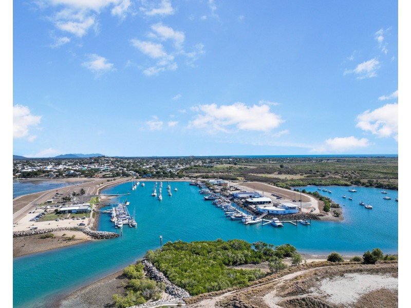 33 Elphinstone Street, Bowen QLD 4805