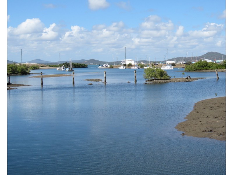 33 Elphinstone Street, Bowen QLD 4805