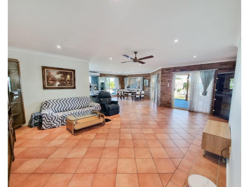 33 Elphinstone Street, Bowen QLD 4805