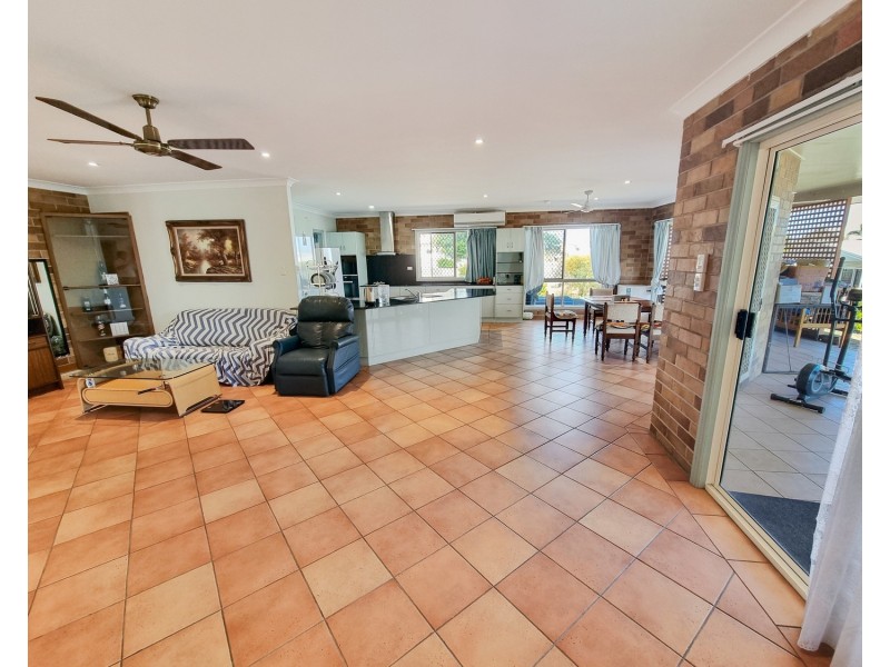 33 Elphinstone Street, Bowen QLD 4805