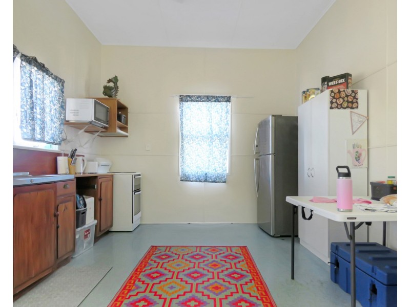 19 Powell Street, Bowen QLD 4805