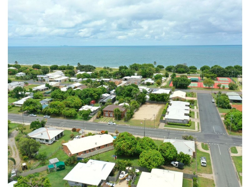 24 Tracey Street, Bowen QLD 4805