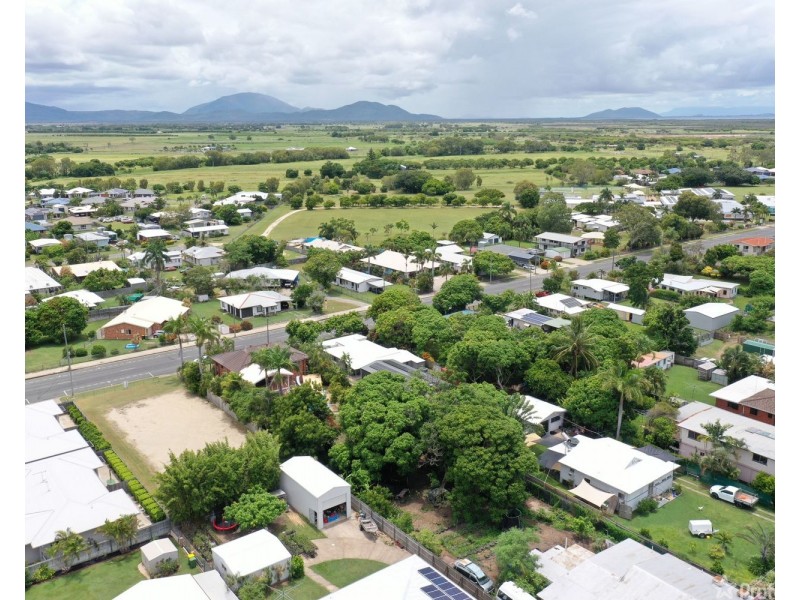 24 Tracey Street, Bowen QLD 4805