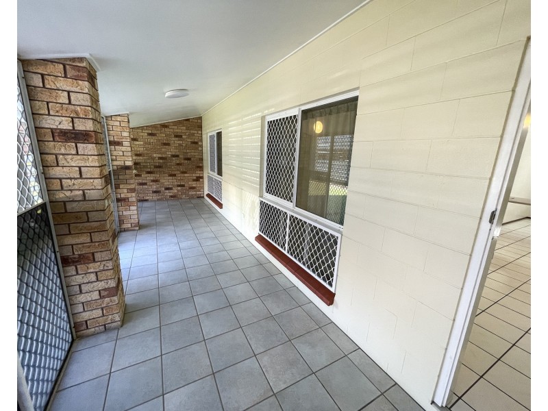 1/4 Bryant Avenue, Bowen QLD 4805
