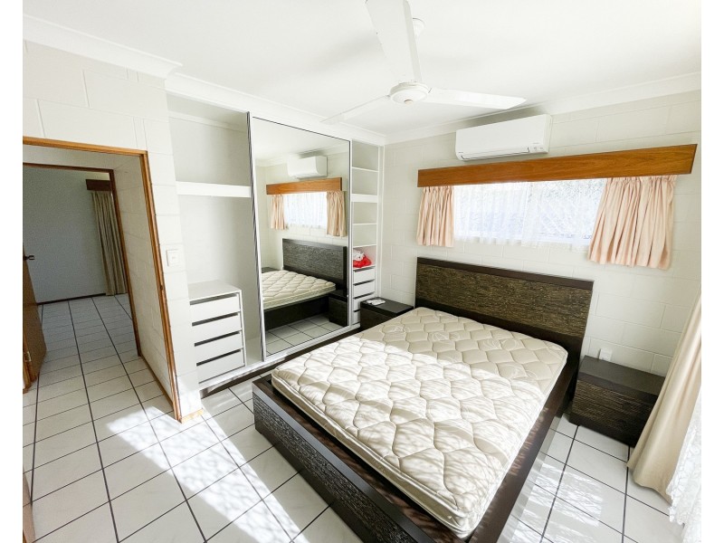 1/4 Bryant Avenue, Bowen QLD 4805