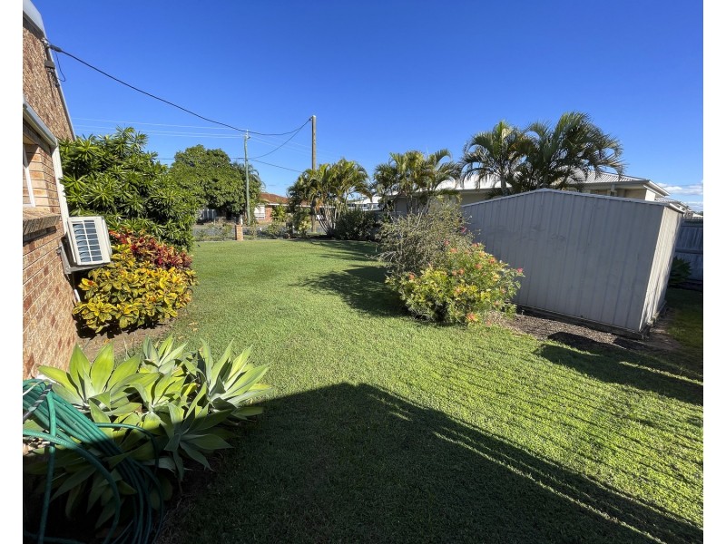 1/4 Bryant Avenue, Bowen QLD 4805