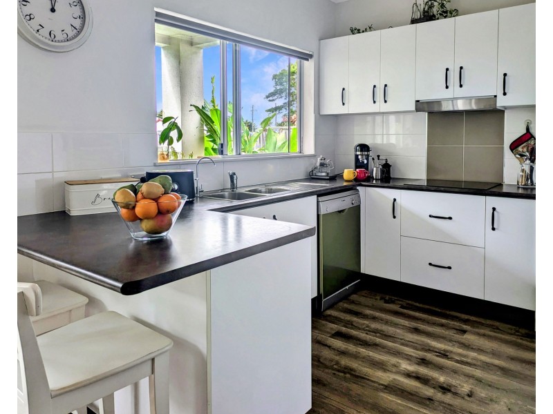 8 Pacific Drive, Bowen QLD 4805
