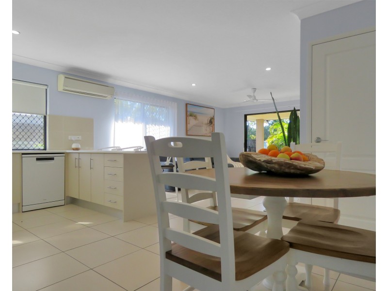 1/23 Tea Tree Close, Bowen QLD 4805