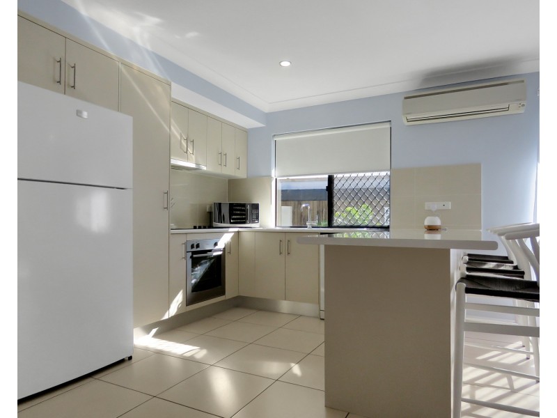 1/23 Tea Tree Close, Bowen QLD 4805