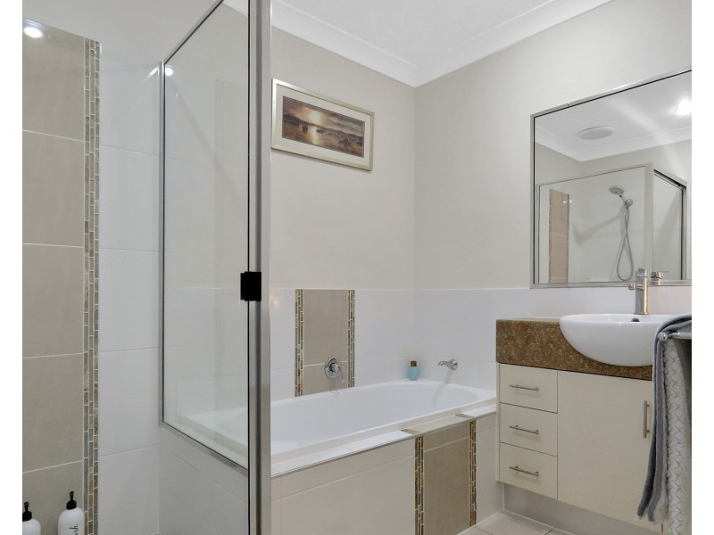 1/23 Tea Tree Close, Bowen QLD 4805