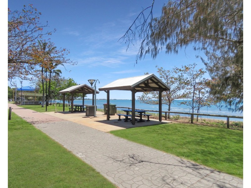 1/23 Tea Tree Close, Bowen QLD 4805