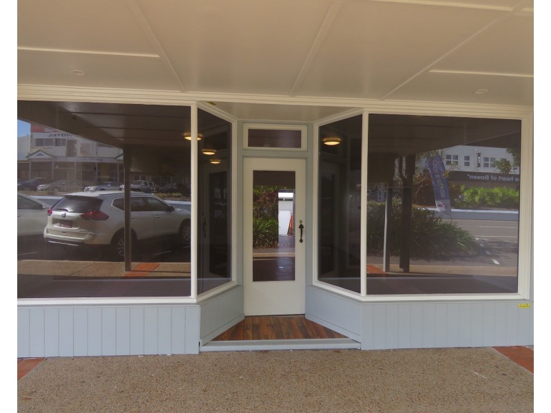 32 Herbert Street, Bowen QLD 4805