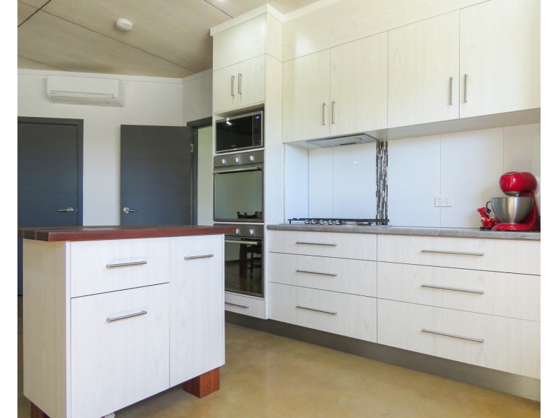 172 Africandar Road, Bowen QLD 4805
