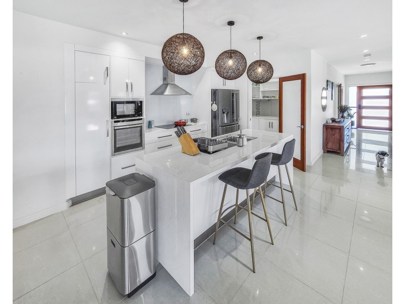 3 Lime Tree Court, Bowen QLD 4805