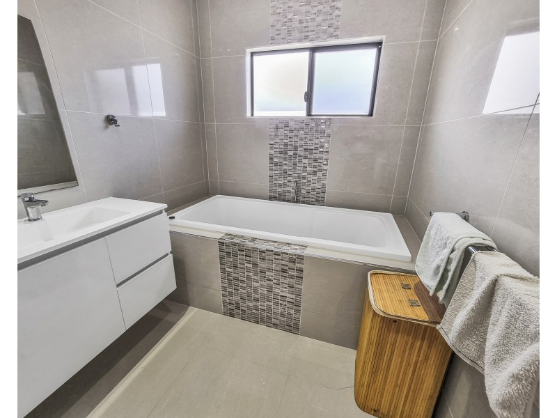3 Lime Tree Court, Bowen QLD 4805