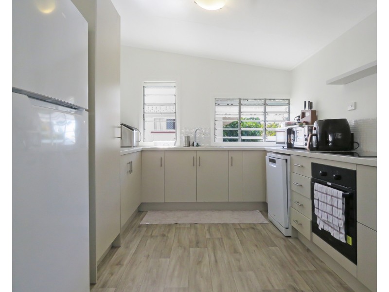 94 Herbert Street, Bowen QLD 4805