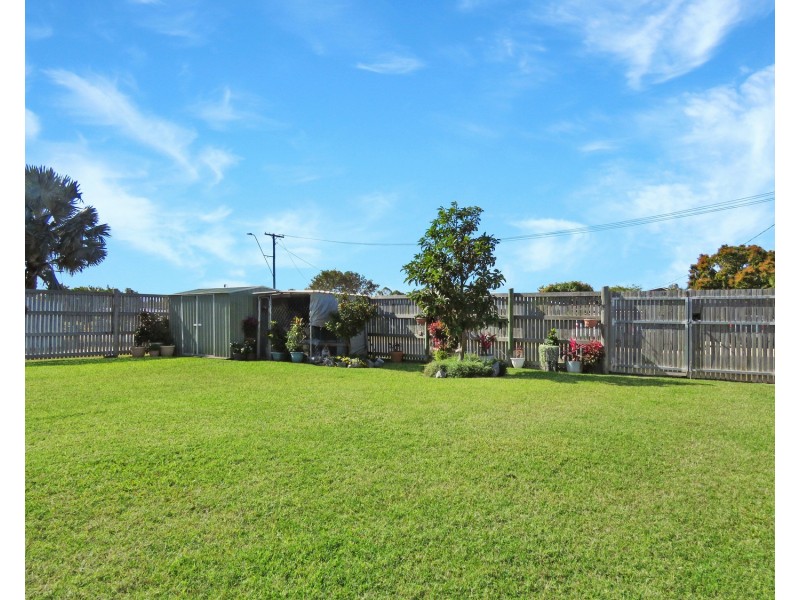 94 Herbert Street, Bowen QLD 4805