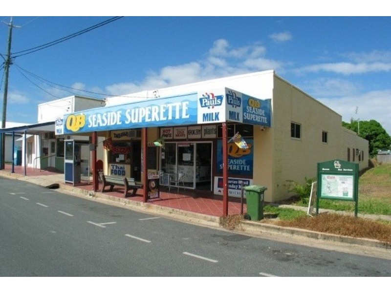 39 Murroona Street, Bowen QLD 4805